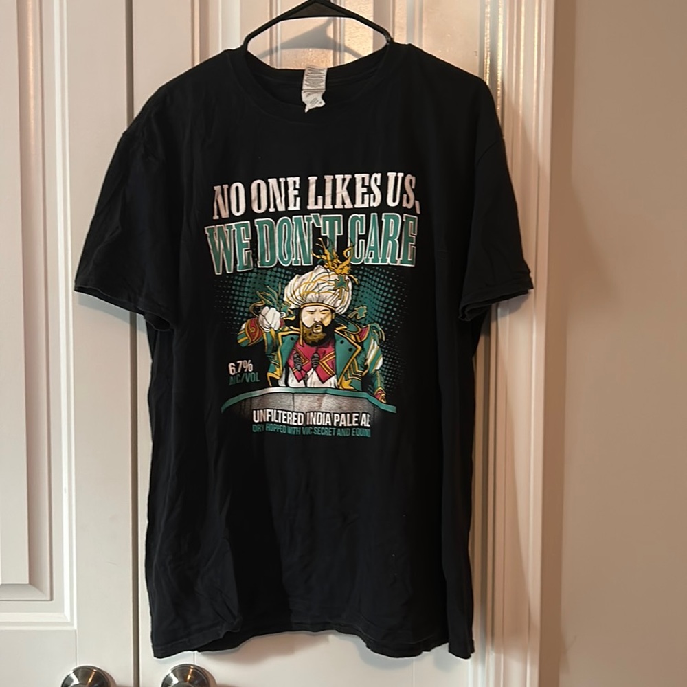 Jason Kelce Broken Goblet T-Shirt